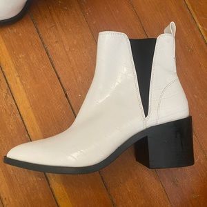 Steve Madden white boots